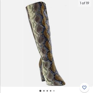 Snake print Boots